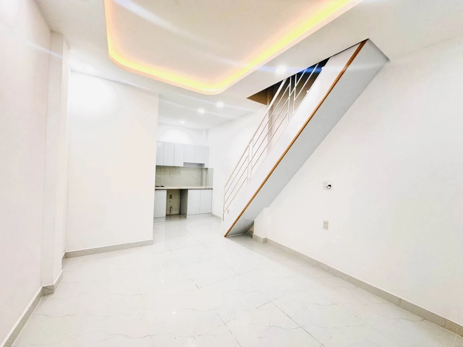 Bán nhà 2 tầng 40m² Linh Chiểu Thủ Đức, 2PN, sổ hồng riêng - Ảnh 1