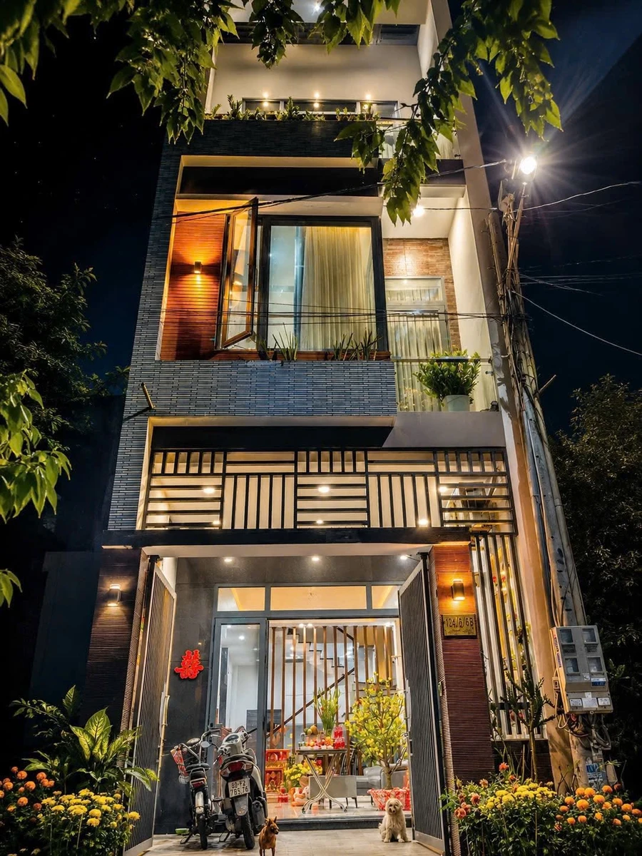 Bán nhà 1 trệt 2 lầu 4PN 63m² Trấn Biên 4,6 tỷ - Ảnh 1