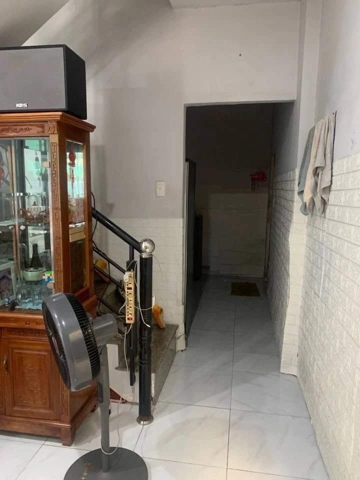 Bán nhà 2 phòng 105m² Dĩ An Bình Dương 4 tỷ 9 - Ảnh thu nhỏ 4