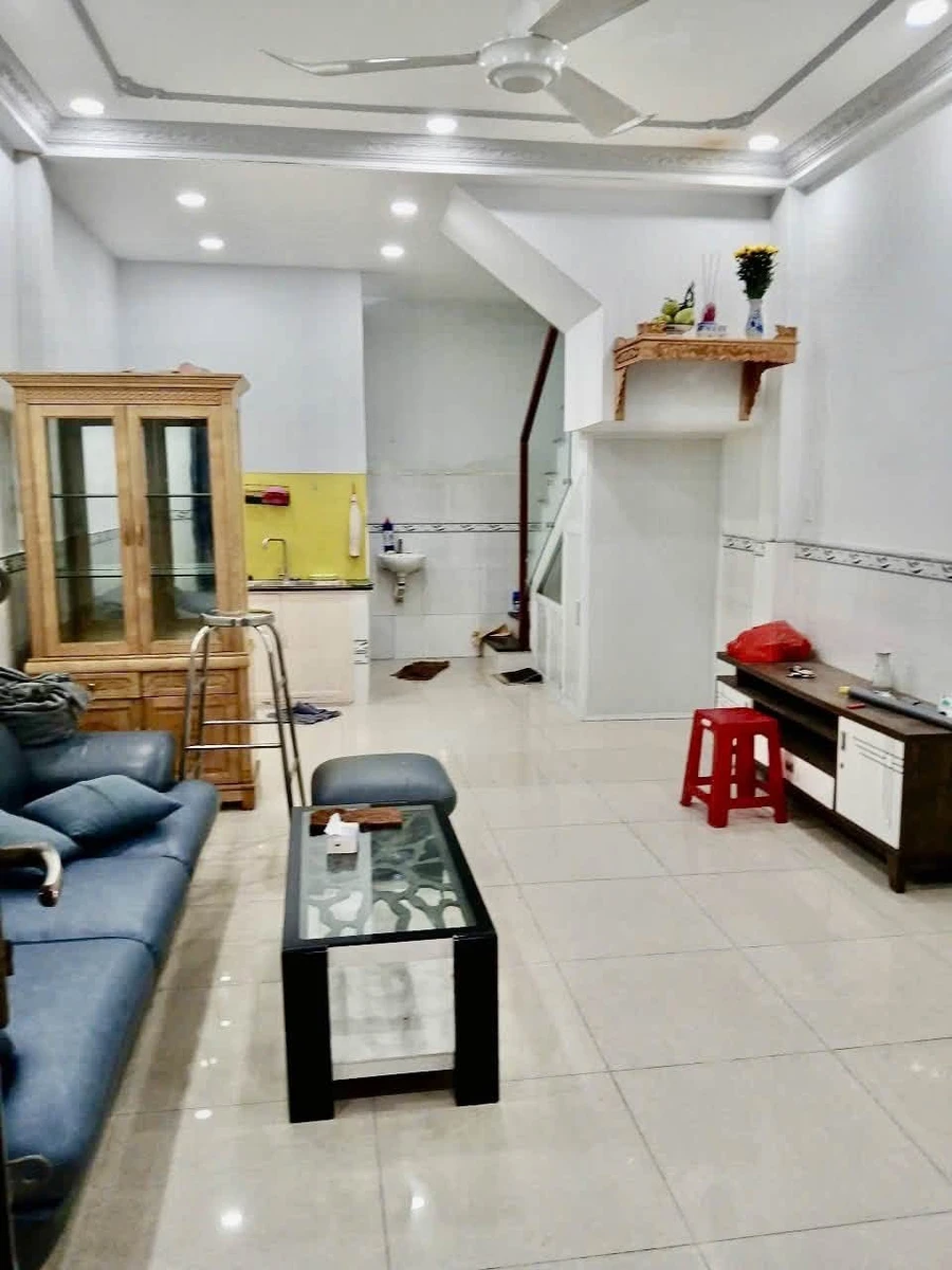Bán nhà 2 phòng ngủ 40m2 Phạm Văn Bạch Tân Bình - Ảnh 1