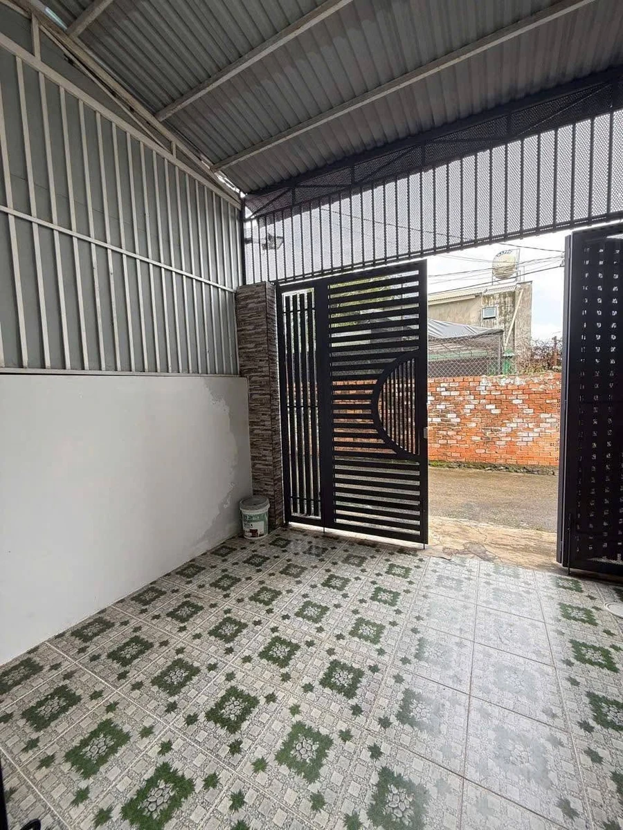 Bán nhà cấp 4 hẻm Trần Phú, 84m², 3PN, 2.75 tỷ - Ảnh thu nhỏ 2