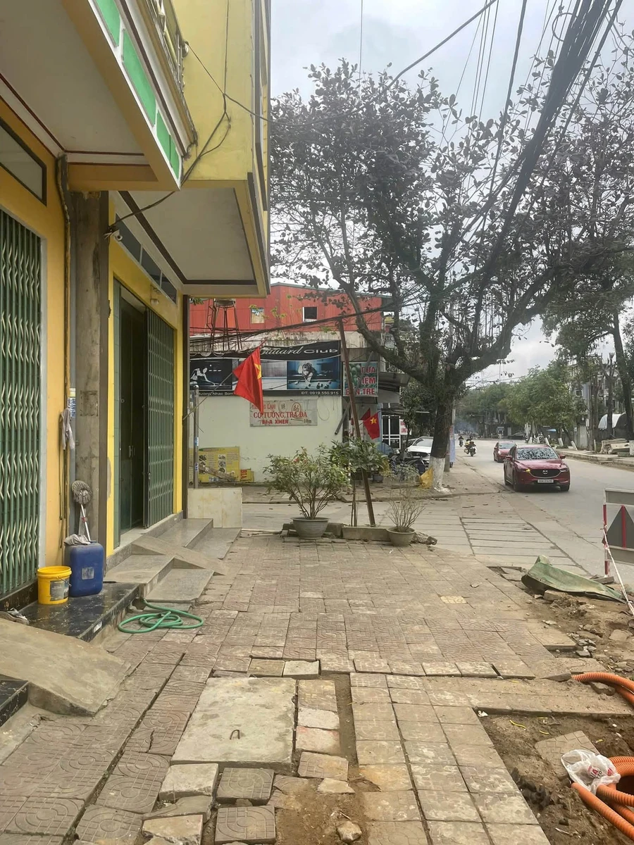 Nhà 2 tầng + dãy phòng trọ 180m² mặt đường Nhạc Sơn, 4.8 tỷ - Ảnh 1