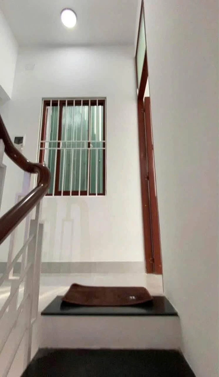 Bán nhà 3 tầng 4 phòng ngủ 110m2 Ngô Mây Quy Nhơn - Ảnh thu nhỏ 4