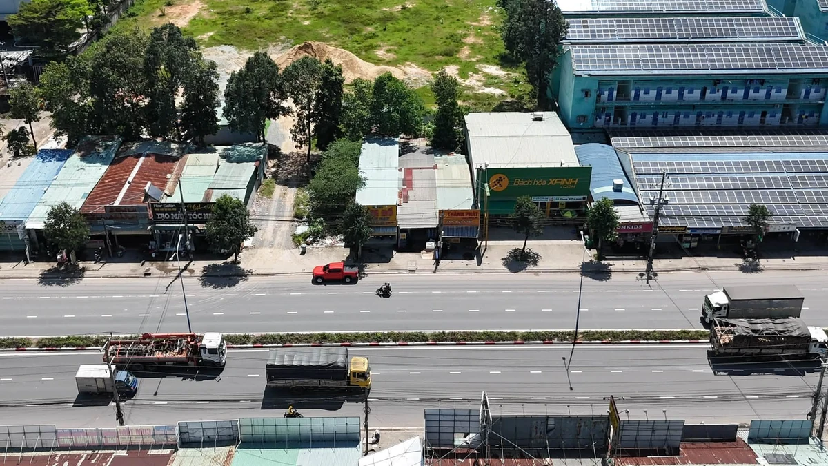 Bán đất mặt tiền DT747b, 780m², Tân Uyên, Hồ Chí Minh - Ảnh thu nhỏ 3