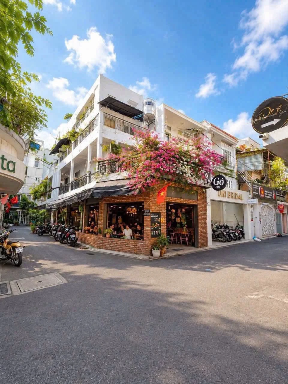 Bán nhà phố 115m² mặt tiền Nguyễn Trọng Tuyển 27,5 tỷ - Ảnh 1