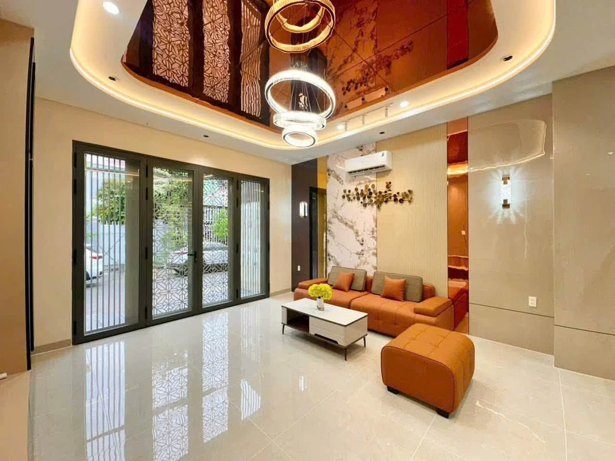 Bán nhà mặt tiền Đặng Thái Mai Rạch Giá 76m2 3PN giá 2.98 tỷ - Ảnh thu nhỏ 2
