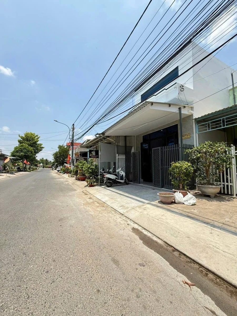 Bán nhà phố 1 trệt 1 lửng 4,5x24m, 3PN, đường Ngọc Hân Công Chúa, KDC Vĩnh Quang, Rạch Giá - Ảnh thu nhỏ 2