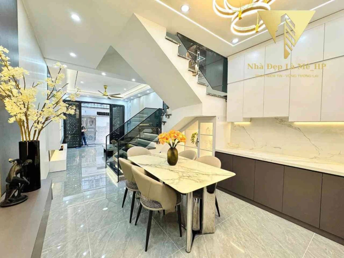 Bán nhà phố 4 tầng 50m² full nội thất, sân BBQ, hơn 5 tỷ, Quận 1 - Ảnh thu nhỏ 5
