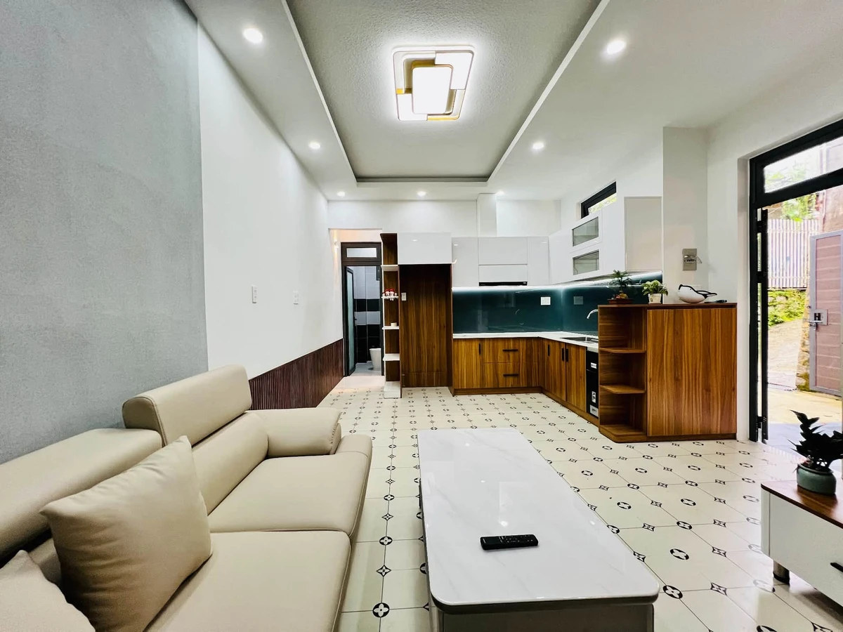 Bán 3 căn nhà mới full nội thất Ngô Thì Sỹ Đà Lạt 180m² 9 tỷ - Ảnh thu nhỏ 2