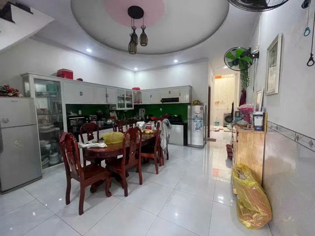Bán nhà gác lửng 3PN 2WC sổ riêng Bình Tân 2,6 tỷ - Ảnh thu nhỏ 2