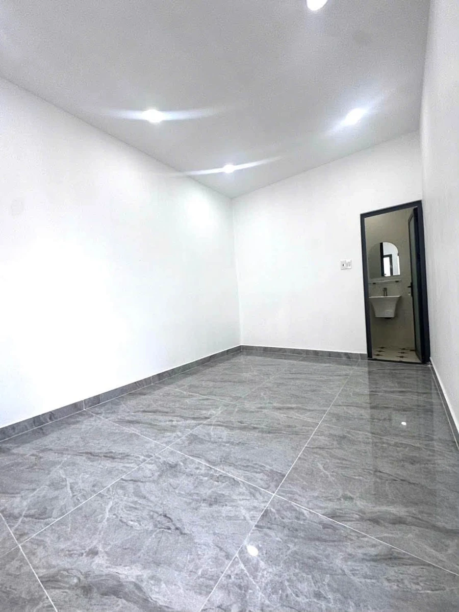 Bán nhà mới 1 trệt 1 lầu 4PN, 8.2x7.9m, Cư xá Phú Lâm A, Quận 6, giá 4.6 tỷ - Ảnh thu nhỏ 3
