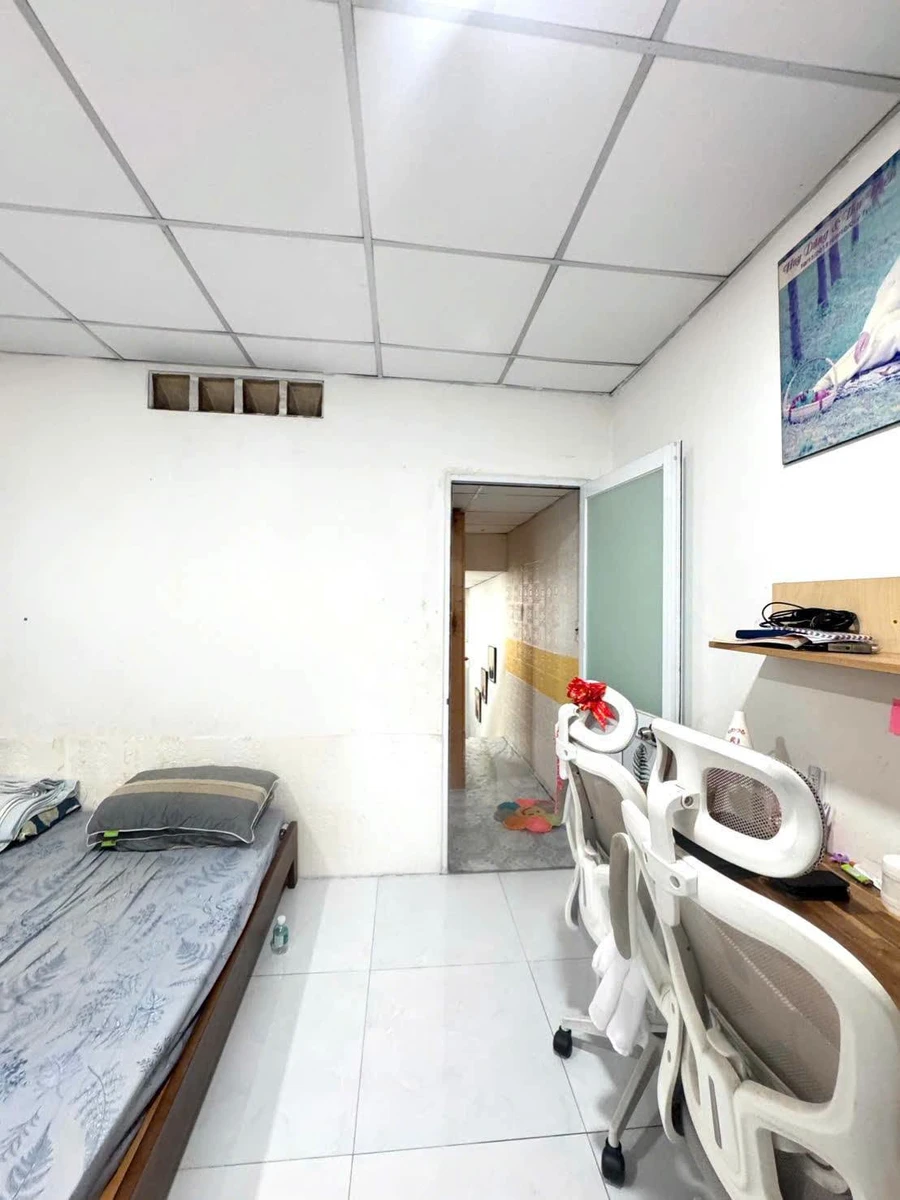 Bán nhà 2 tầng 4x9m sổ hồng riêng gần Hiệp Thành City, Trần Thị Hè, giá 2,69 tỷ - Ảnh thu nhỏ 2