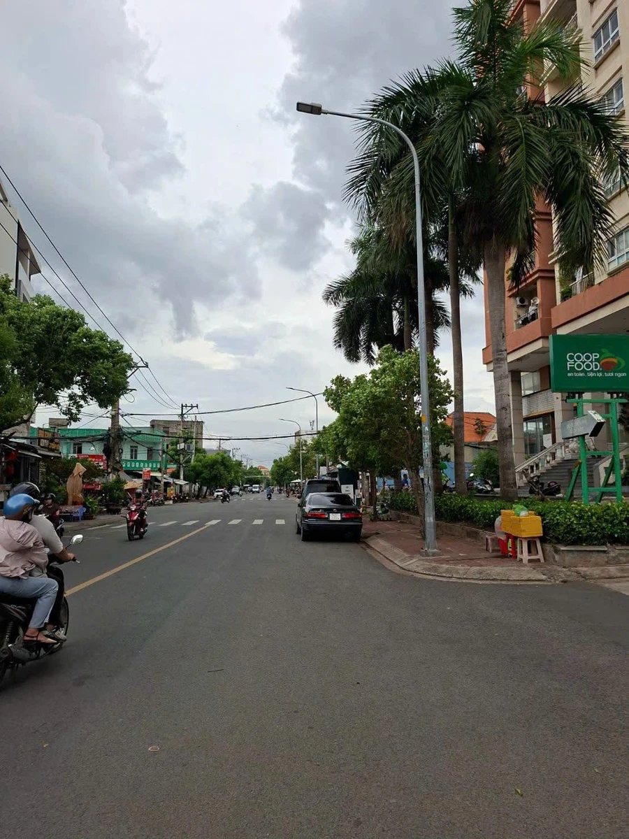 Bán nhà 5 phòng ngủ 97m² Quận 8 nhỉnh 5 tỷ - Ảnh 1