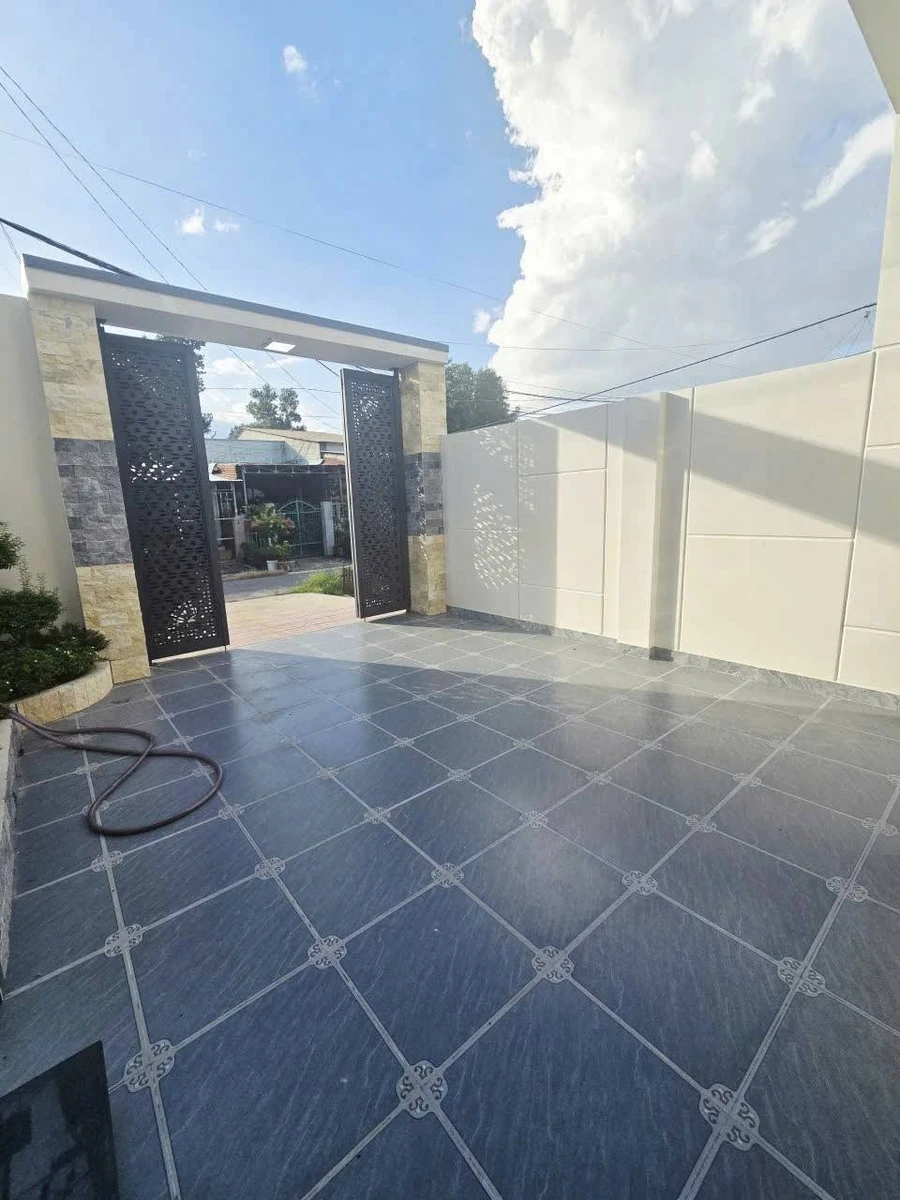 Bán nhà 1 trệt 1 lầu 3 PN 110m² Tây Ninh 2.4 tỷ - Ảnh thu nhỏ 2