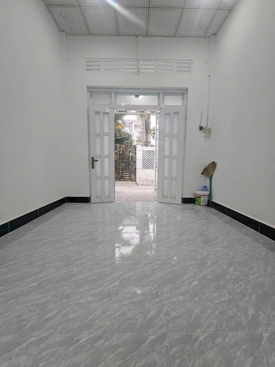 Bán nhà hẻm ô tô 40m² 2 phòng ngủ Quang Trung Rạch Giá - Ảnh thu nhỏ 4