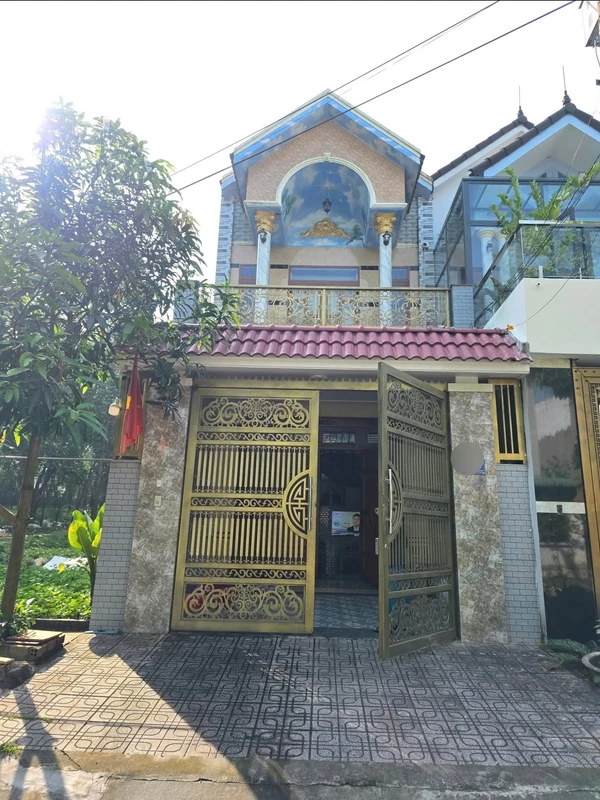 Bán nhà Dĩ An 99,2m2 4 tỷ 950