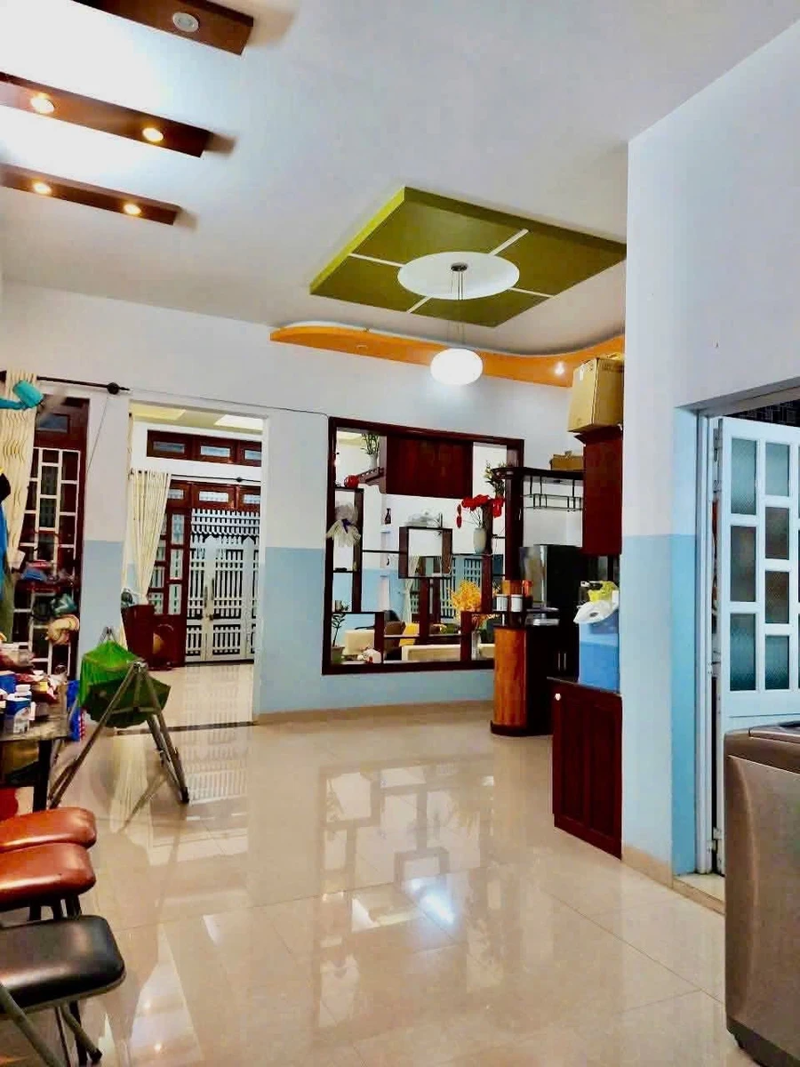 Cho thuê nhà hẻm 101 Hoàng Hoa Thám, 2PN, 132m², 6 triệu/tháng - Ảnh 1