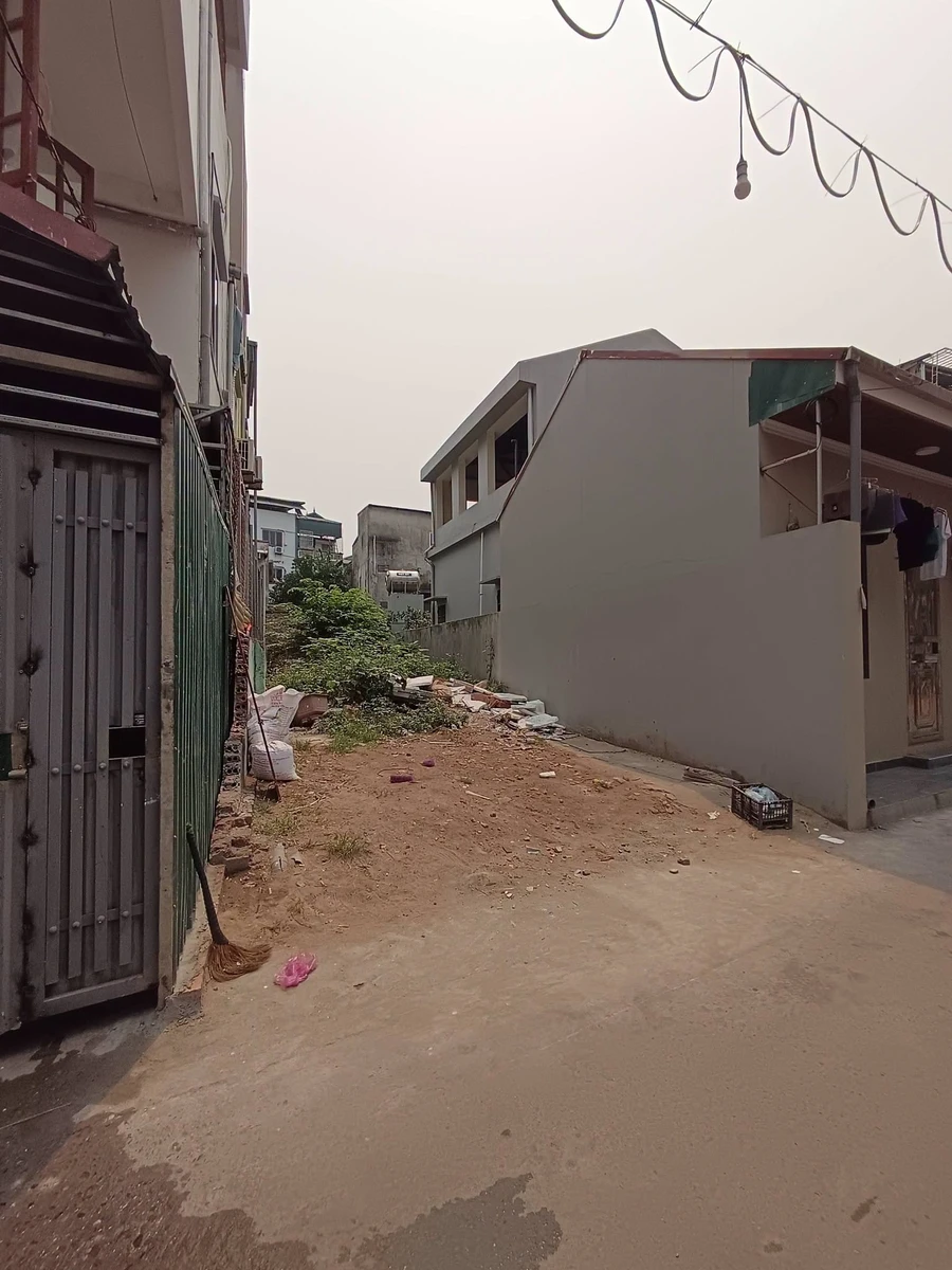 Bán đất Long Biên 100m2 mặt tiền 4.6m giá 140tr/m2 - Ảnh thu nhỏ 2