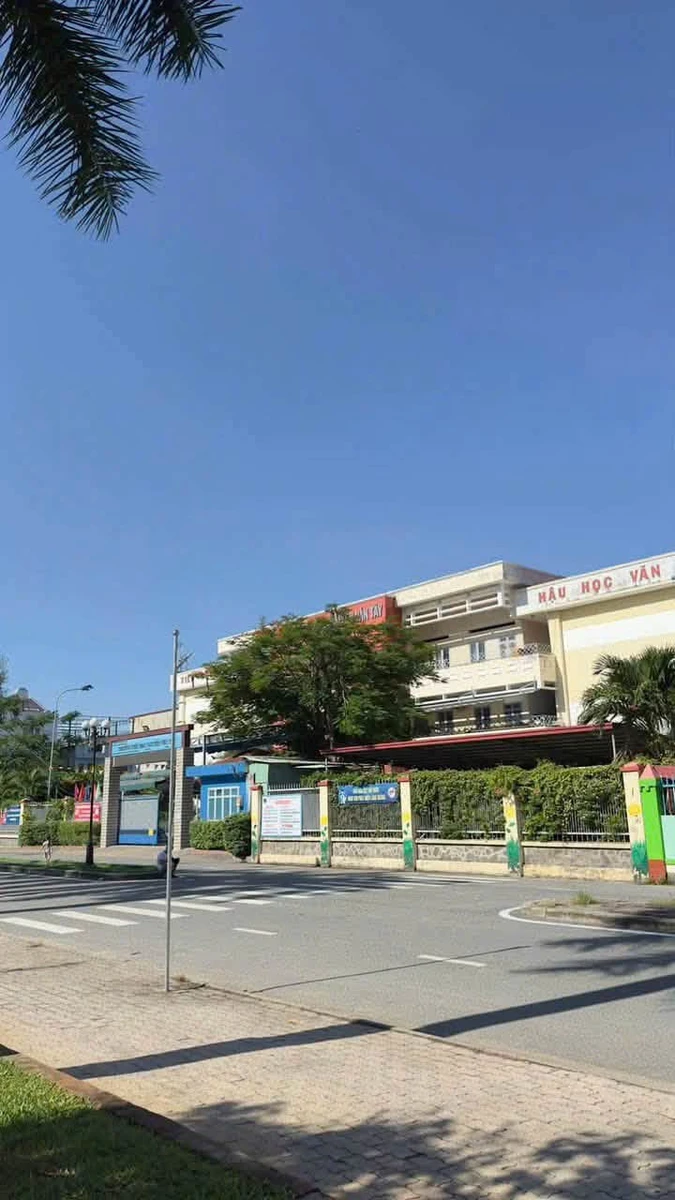 Bán nhà mặt tiền kinh doanh 85m2, 1 trệt 3 lầu, 4PN, đối diện trường Nguyễn Văn Tây, 8.5 tỷ - Ảnh thu nhỏ 4