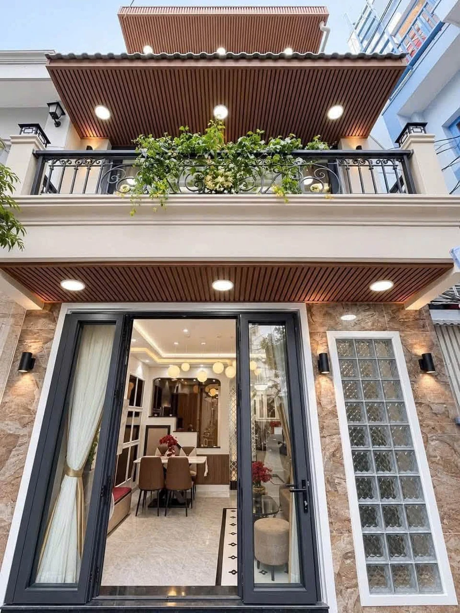 Bán nhà 3 tầng hẻm xe hơi Huỳnh Văn Bánh, Phú Nhuận, 28m², 5.95 tỷ - Ảnh 1