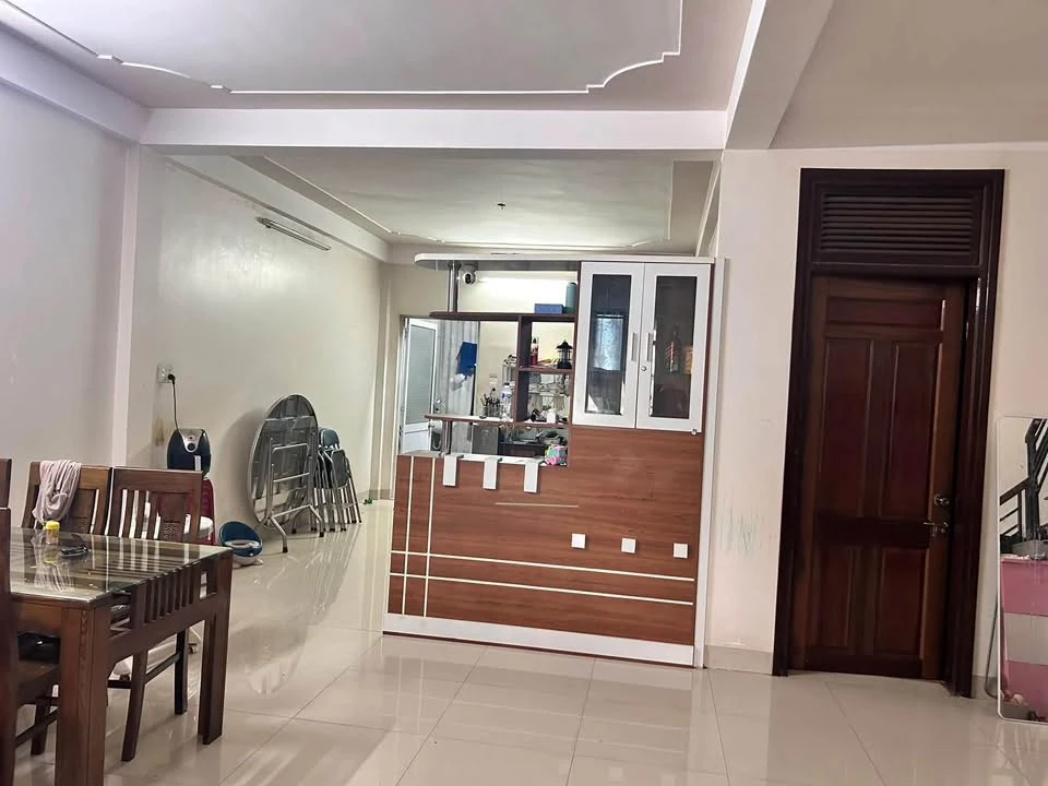 Bán nhà 2 tầng 214m2 ngang 8m Quảng Ngãi - Ảnh thu nhỏ 2