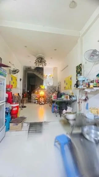 Bán nhà phố mặt tiền Cao Thắng, Phú Nhuận, 81m², 4PN, 13.8 tỷ - Ảnh thu nhỏ 2