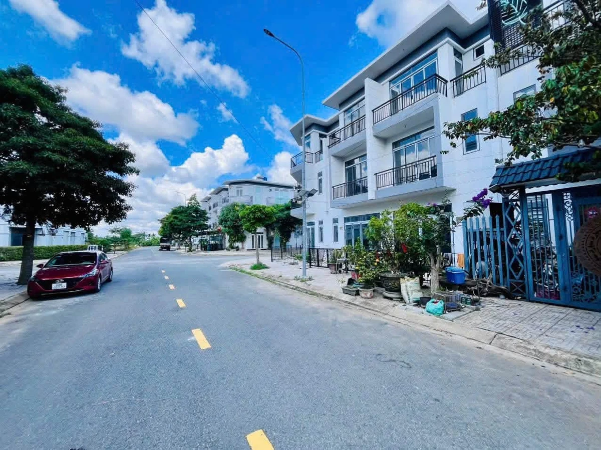 Bán nhà 75m2 Phúc An City, sổ hồng riêng 2,55 tỷ - Ảnh thu nhỏ 3