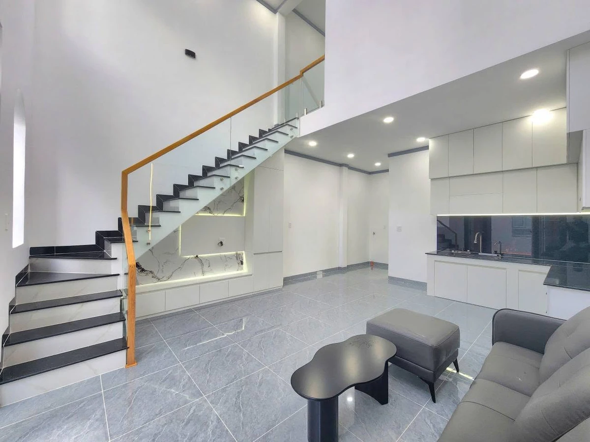 Bán nhà phố 3 PN, 95m² gần trung tâm Long Khánh - Ảnh 1
