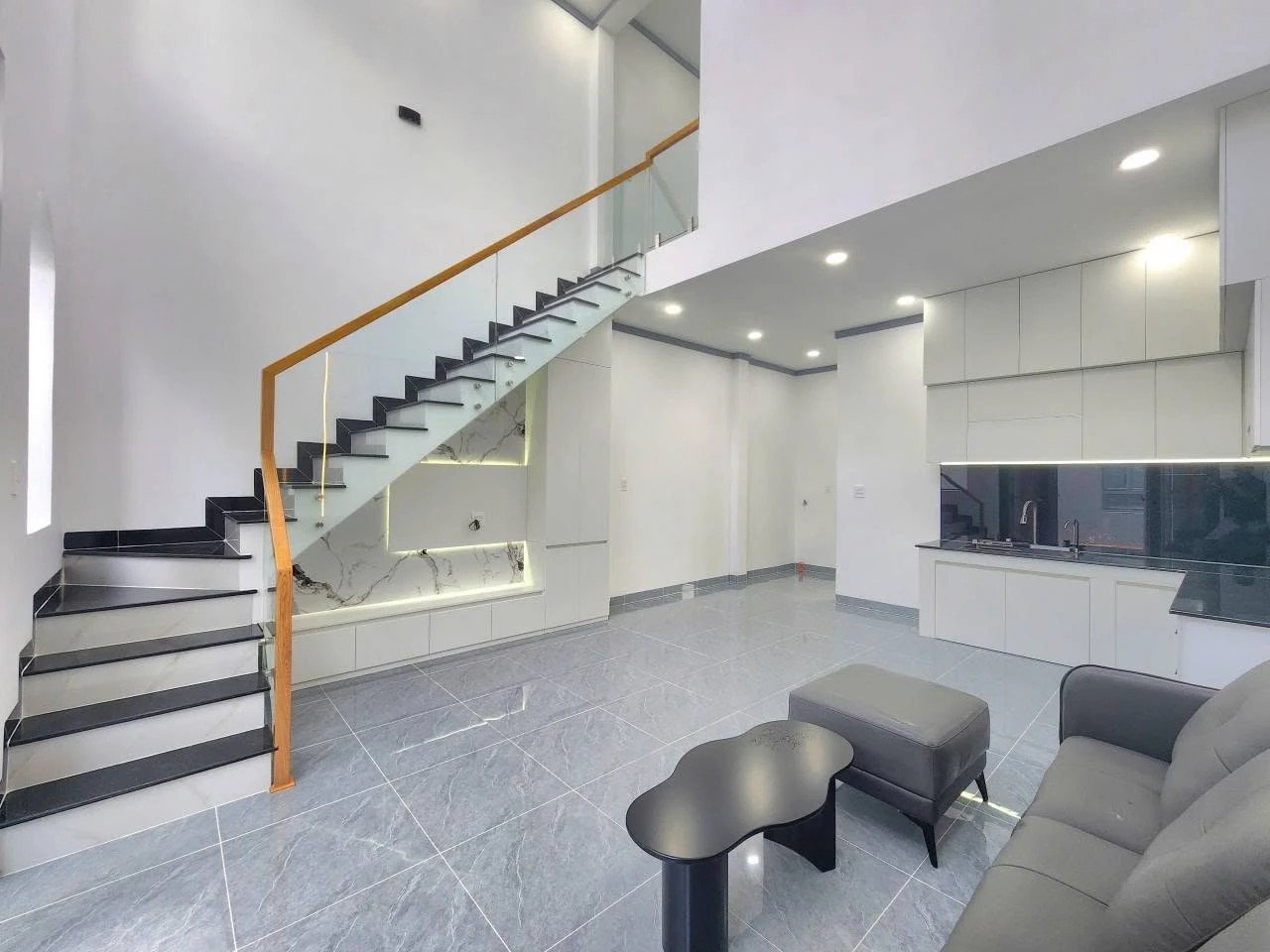 Bán nhà phố 3 PN, 95m² gần trung tâm Long Khánh - Ảnh 1
