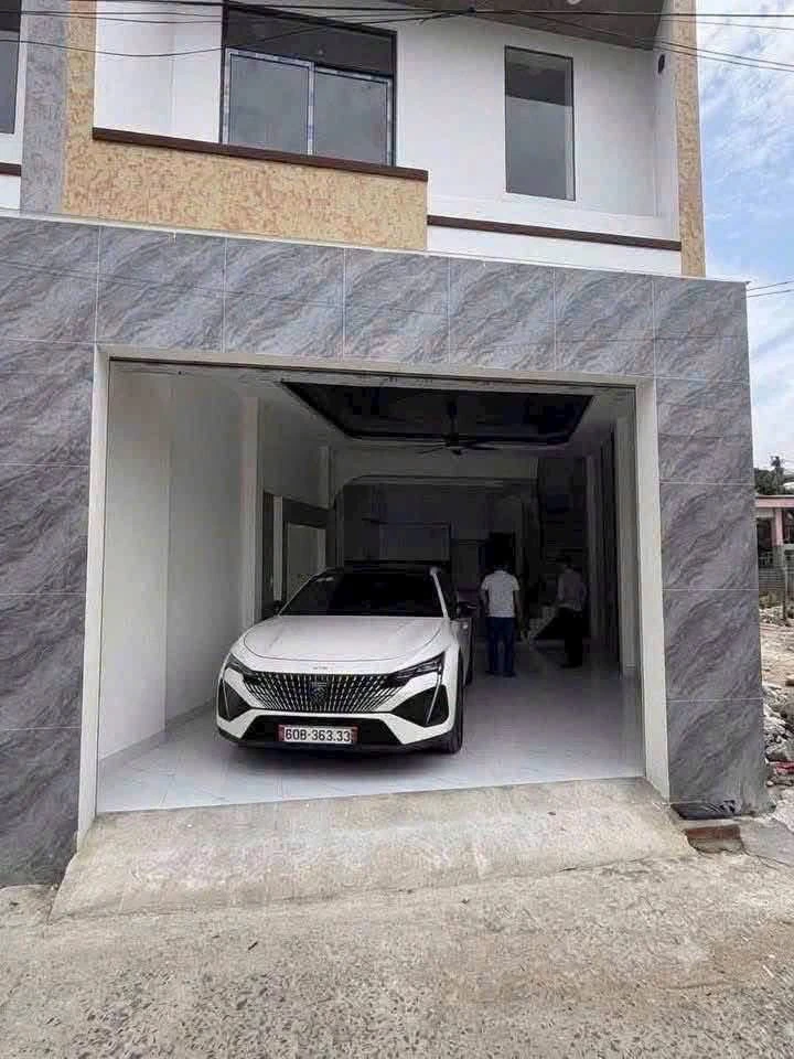 Bán nhà 2 tầng 3PN 140m² Bình Tân 2,75 tỷ - Ảnh 1