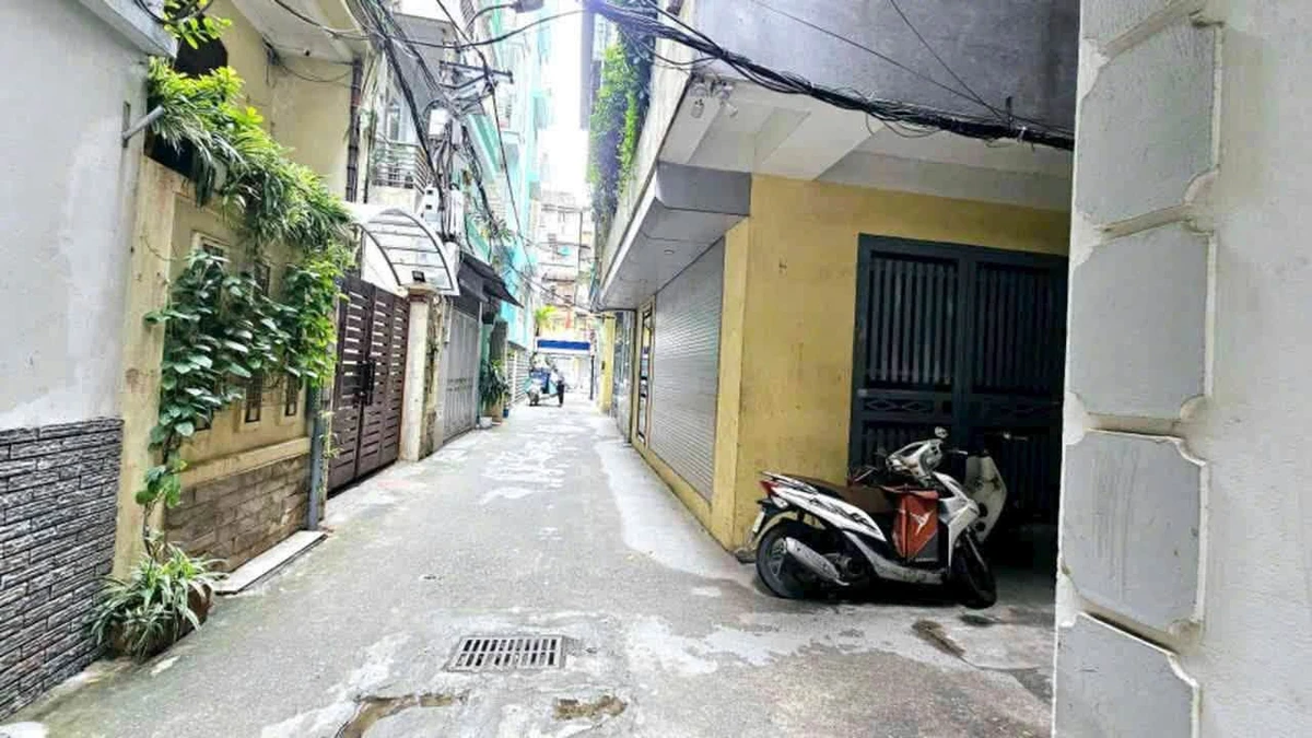 Bán nhà phân lô cán bộ 6 tầng 23m2 phố Khuất Duy Tiến, ô tô vào gần, giá 6,9 tỷ - Ảnh 1