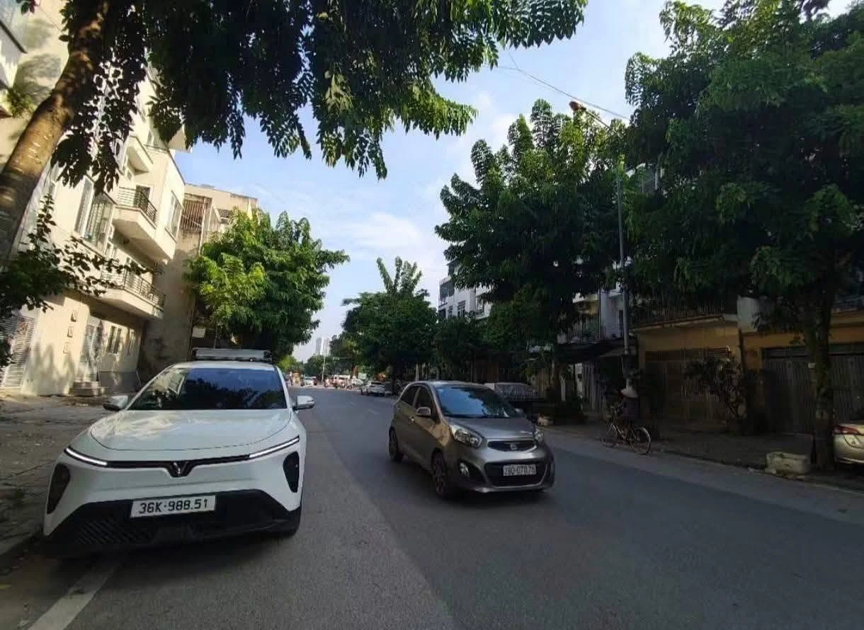 Bán nhà phố 70m2 Văn Phú, Hà Đông - Ảnh 1