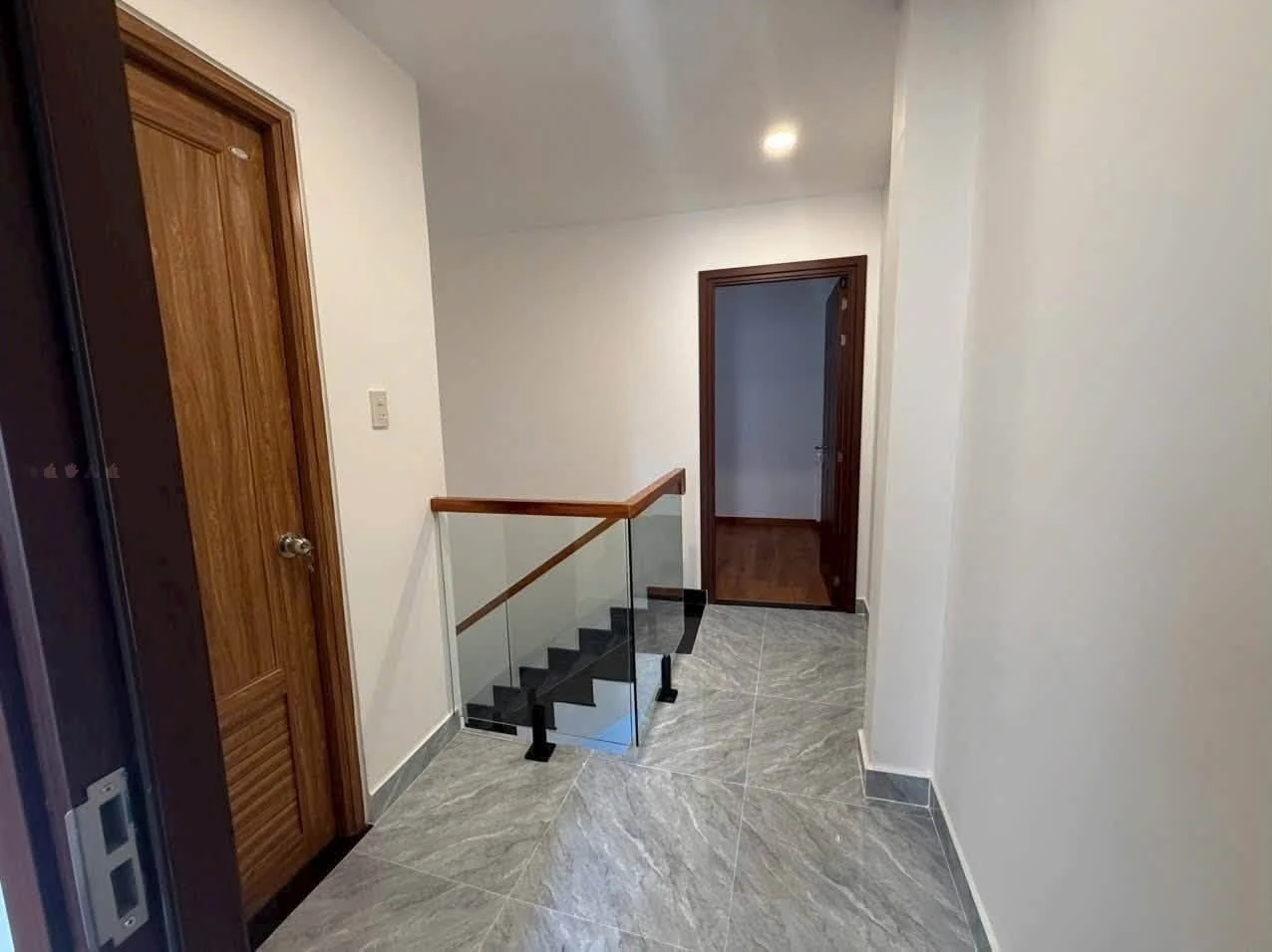 Bán nhà 3 tầng 4PN 3WC 42m² đường 3 Tháng 2, Quận 10 - Ảnh 1