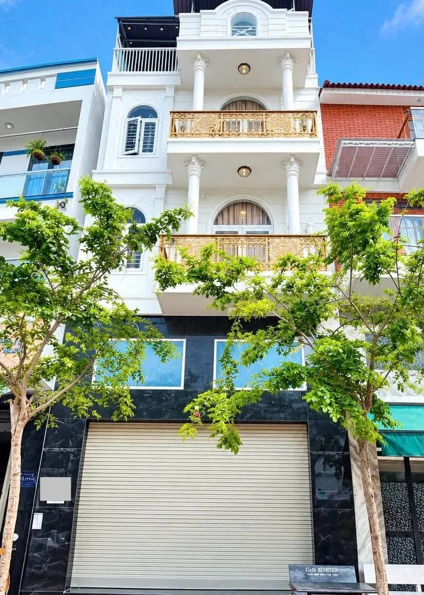 Bán nhà mặt tiền Hoàng Văn Thụ Quy Nhơn 60m² 3 phòng ngủ - Ảnh 1