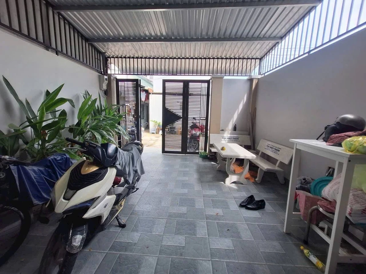 Bán nhà 3 tầng 72m² sân ô tô Bình Chiểu, Thủ Đức 6.3 tỷ - Ảnh thu nhỏ 3