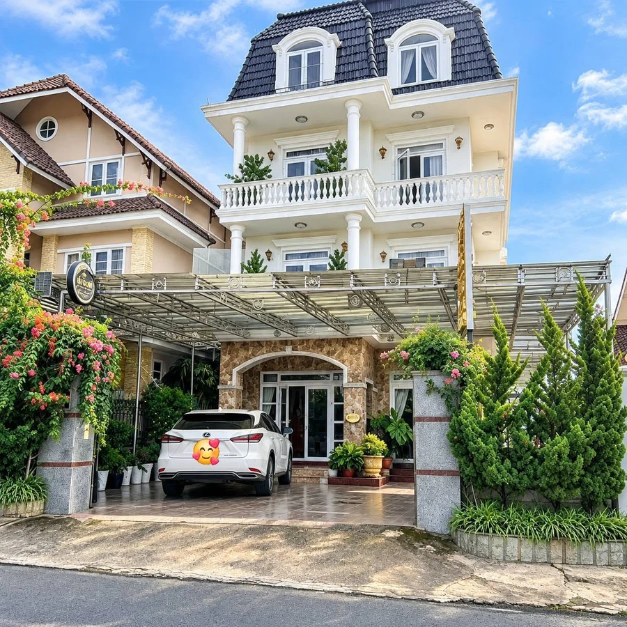 Bán khách sạn mặt tiền Triệu Việt Vương, Đà Lạt, 280m2, 26 tỷ - Ảnh 1