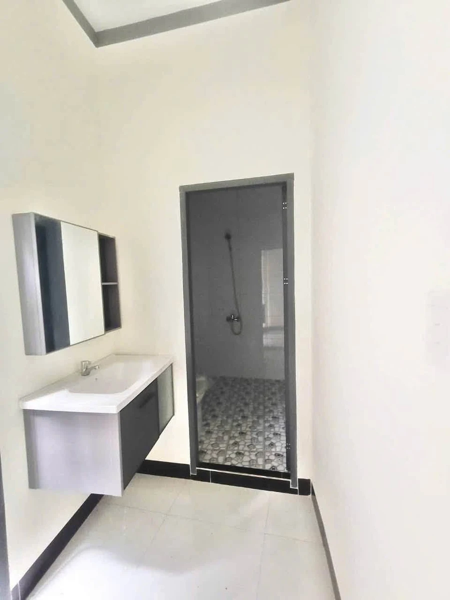 Bán nhà hẻm 2 phòng ngủ 105m² Tân An Long An 1,35 tỷ - Ảnh thu nhỏ 3