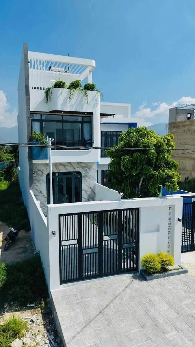 Bán nhà 3 tầng 148m² Diên Sơn Khánh Hòa 3,68 tỷ - Ảnh 1