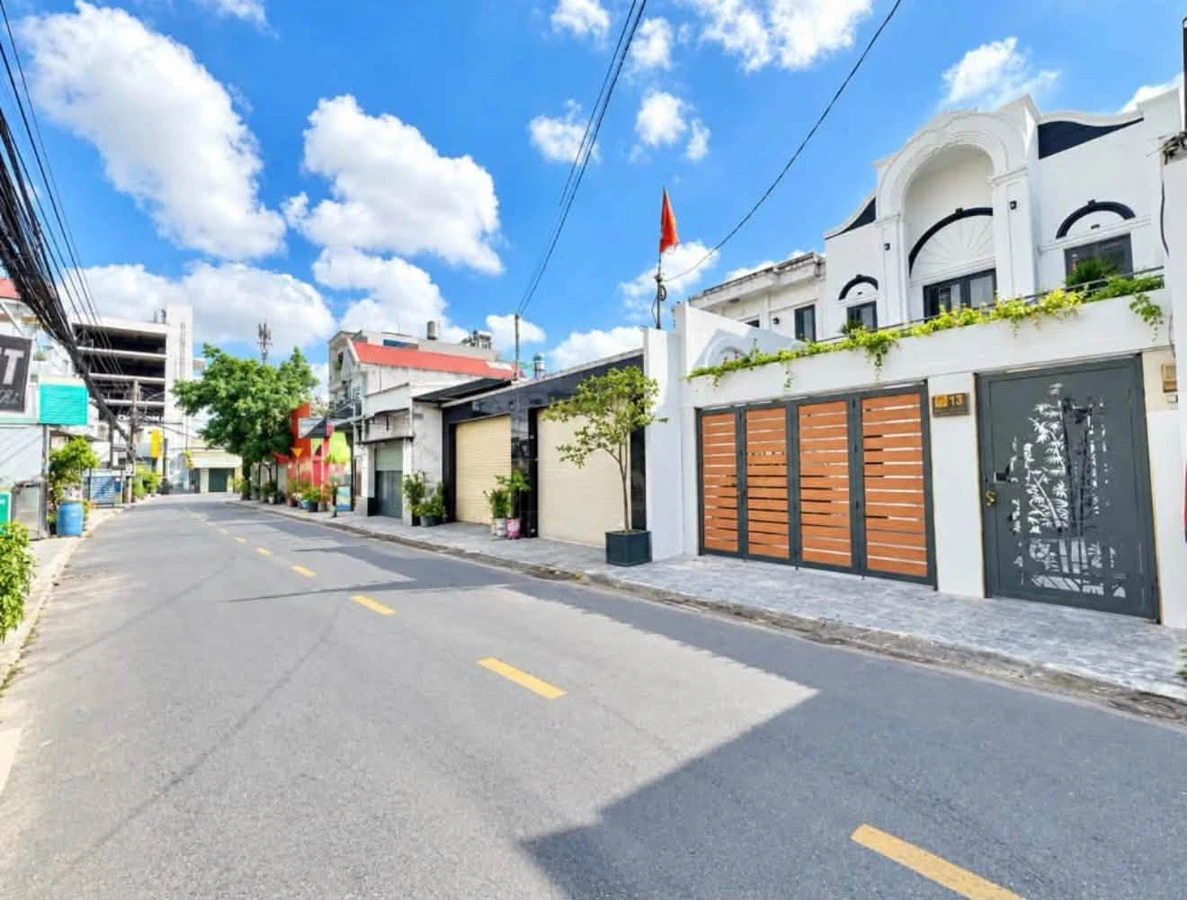 Bán nhà mặt tiền 120m² 3PN Dĩ An 6,9 tỷ - Ảnh 1