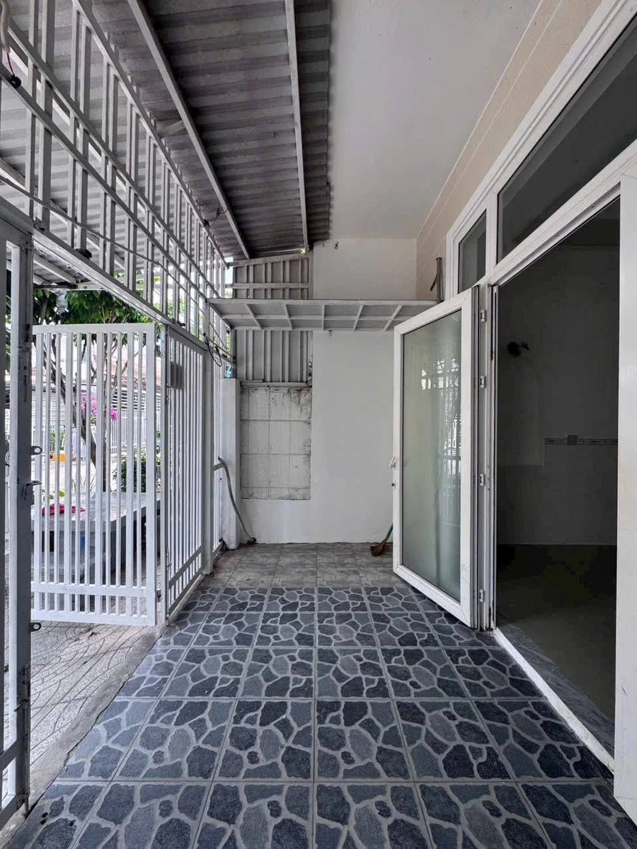 Bán nhà mặt tiền 98.85m² Rạch Giá An Giang 1 tỷ 870 - Ảnh thu nhỏ 2