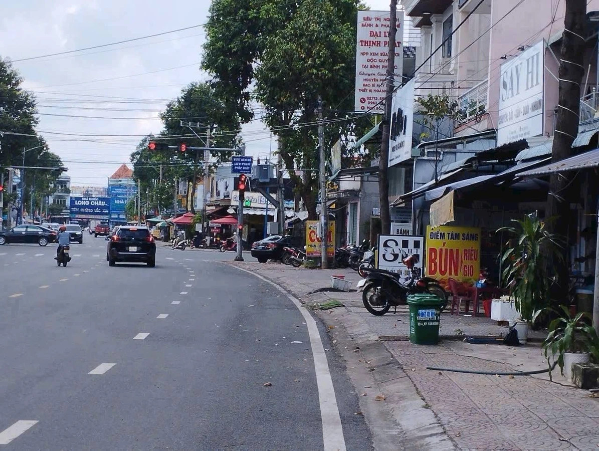 Bán nhà gác lửng mặt tiền 120m² 3 phòng ngủ Đồng Nai - Ảnh thu nhỏ 2