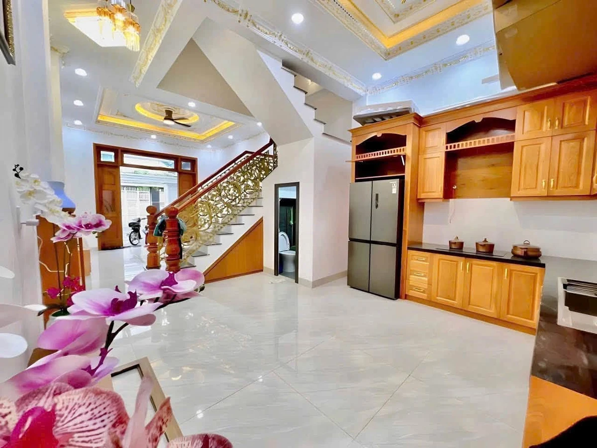 Bán nhà 2 lầu 1 sẹc Nguyên Ái Quốc, Phường Tân Hiệp, Biên Hòa, 4,5m x 15m, giá 4,7 tỷ - Ảnh thu nhỏ 4