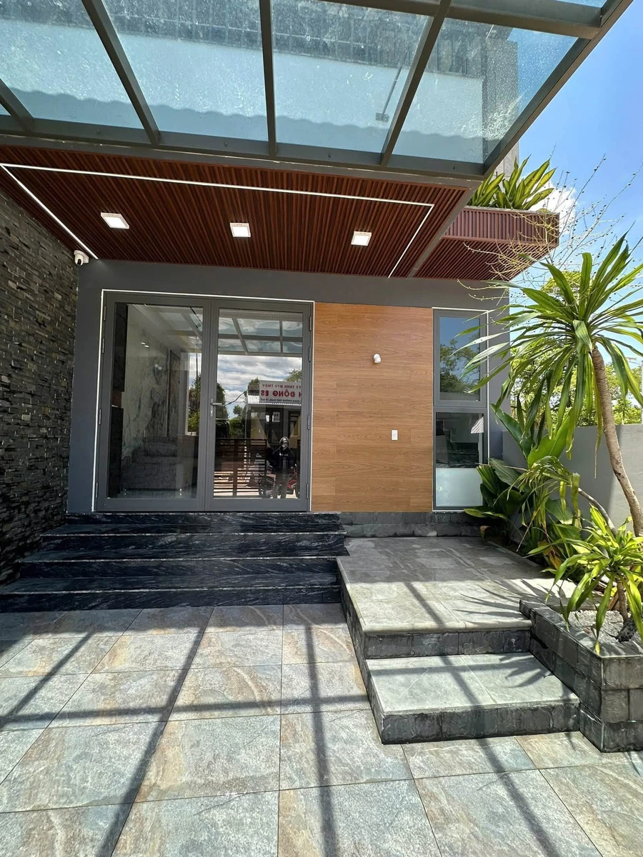 Bán nhà 2 tầng sân vườn 102.9m2 Vũ Ngọc Phan Huế - Ảnh thu nhỏ 3