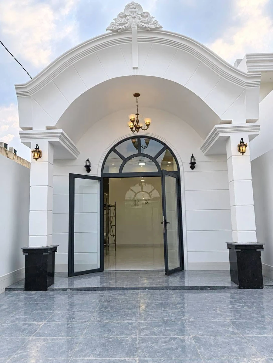 Bán nhà mặt tiền hẻm 239 Nguyễn Văn Rành, 125m², 3PN, 1.89 tỷ - Ảnh 1