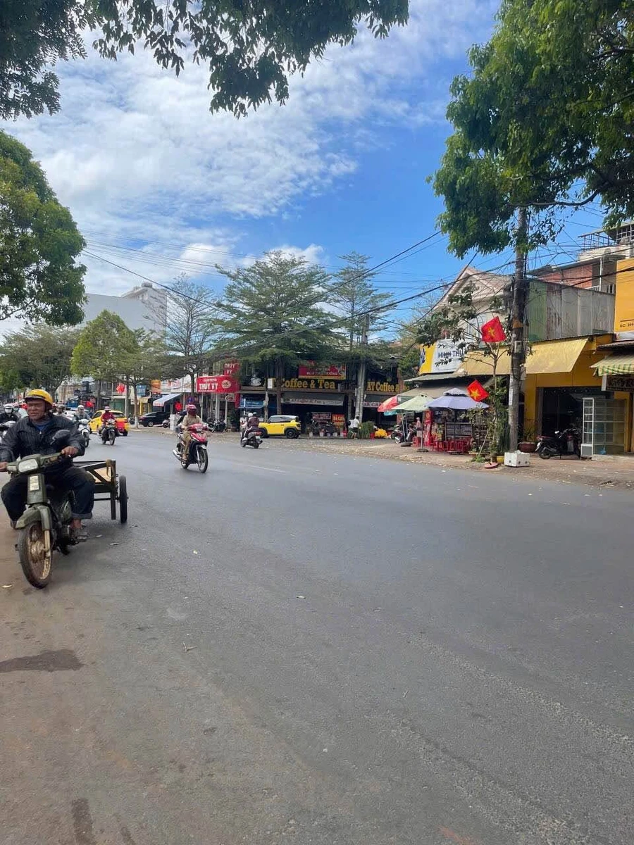Bán nhà mặt tiền Phan Chu Trinh, Buôn Ma Thuột, Đắk Lắk, 3PN, giá 13,5 tỷ - Ảnh thu nhỏ 3
