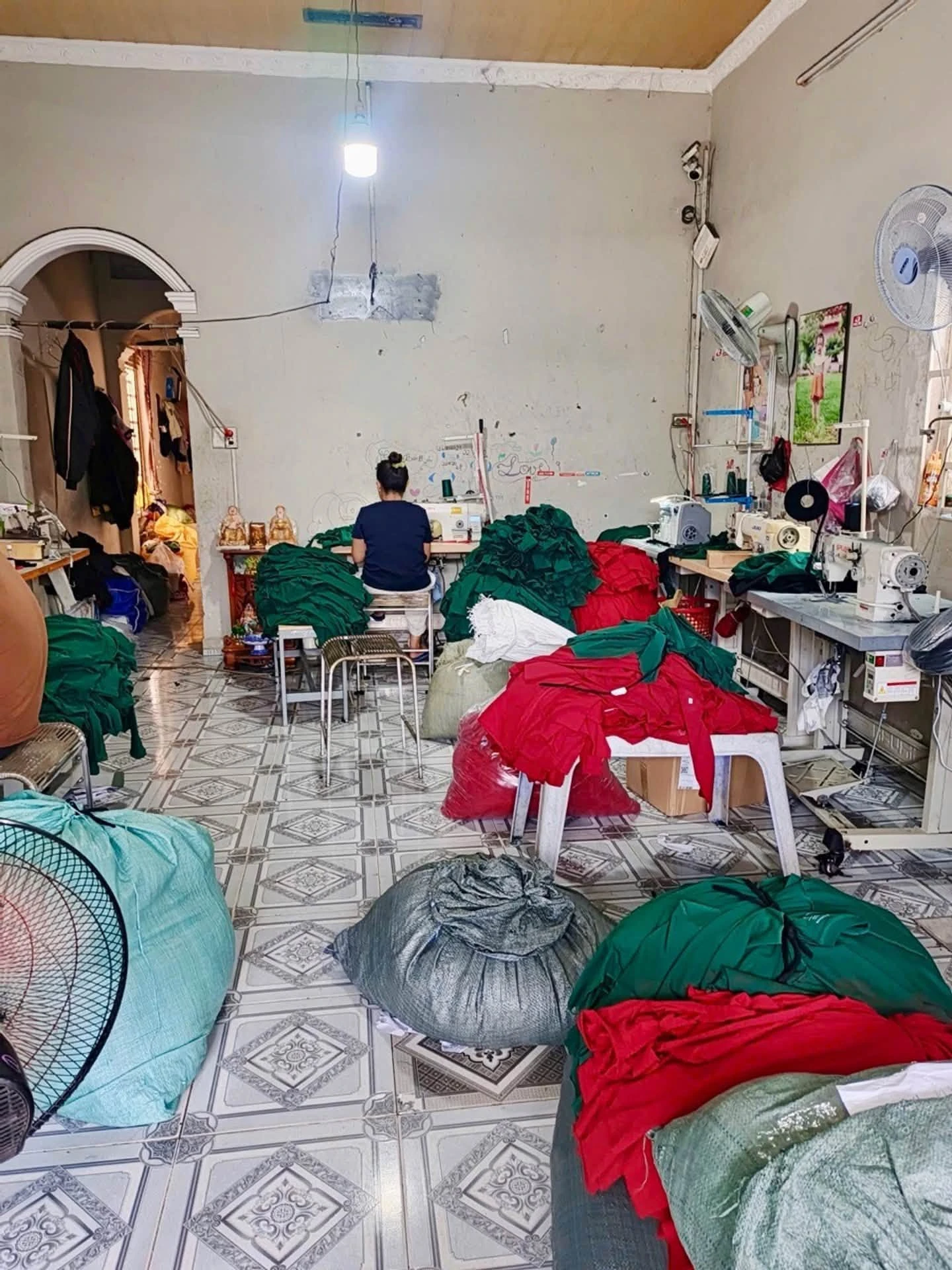 Bán nhà cấp 4 hẻm xe hơi 77m² An Phú Đông, Quận 12, giá 3,4 tỷ - Ảnh 1