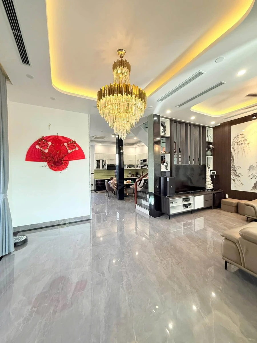 Bán biệt thự 180m2 có thang máy Cầu Rào 2 - Ảnh thu nhỏ 3