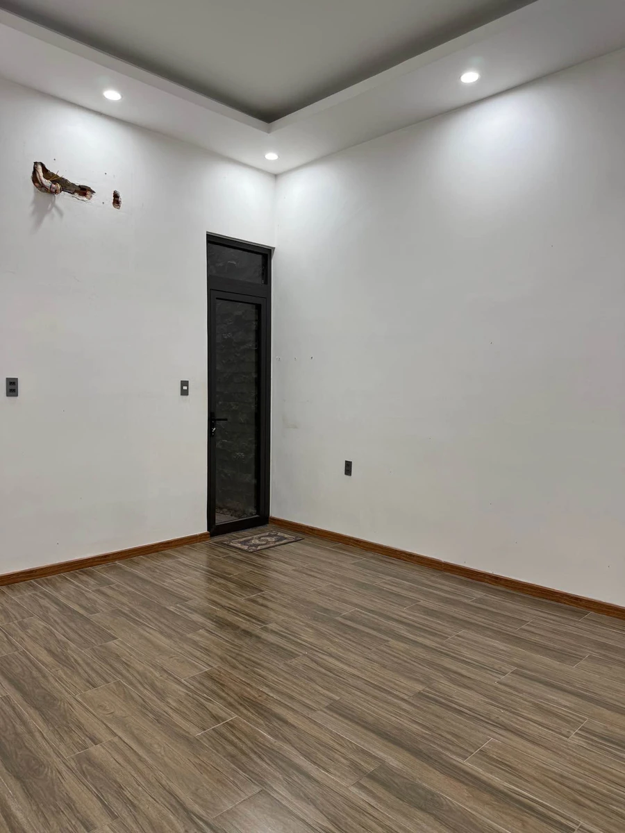 Bán biệt thự 180m2, 4 phòng ngủ gần KDC Tân Phong - Ảnh thu nhỏ 5