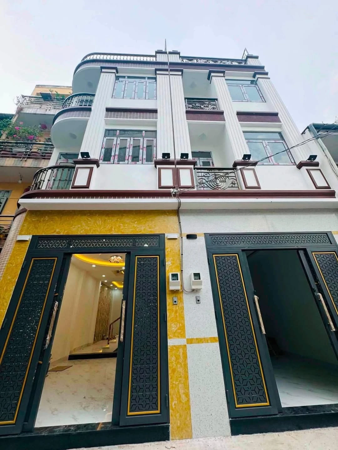 Bán nhà 4 tầng 4PN xe hơi vào nhà Bình Thạnh 49m² 8,2 tỷ - Ảnh 1