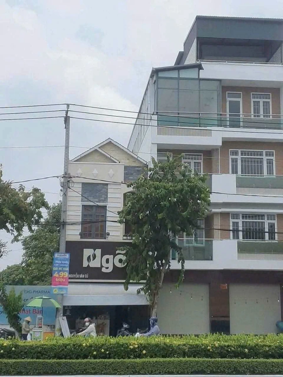 Bán nhà lầu 2 mặt tiền Nguyễn Văn Cừu, Cần Thơ, 101m2, 15 tỷ - Ảnh thu nhỏ 2